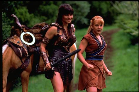 ist lucy lesbisch|Xena: Lucy Lawless Discusses Becoming a Queer Rights Icon.